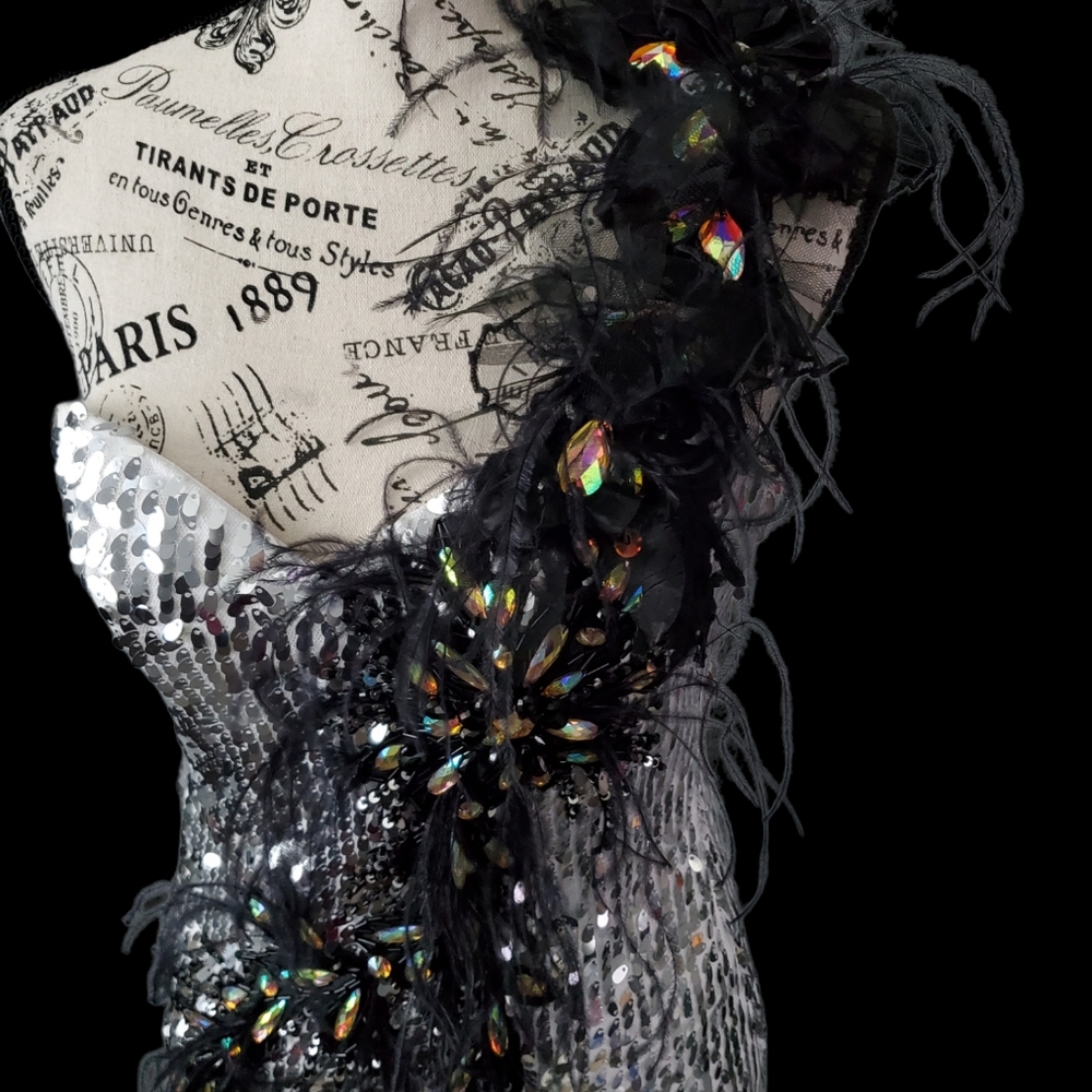 Tony Bowls Limited Sequin Formal Dress - Picture 3 of 10